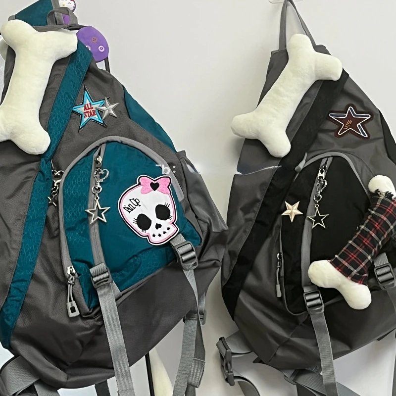 2023 new American spicy girl retro wasteland drop bag large capacity chest bag skull Harajuku wind cross bag