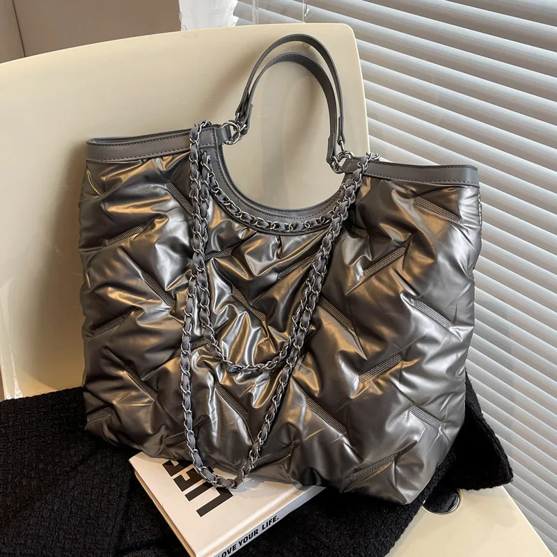 

Fashion Chains Padded Women Handbags Quilted Puffy Tote Bags Luxury Down Cotton Shoulder Crossbody Bag Simple Shopper Purse 2022