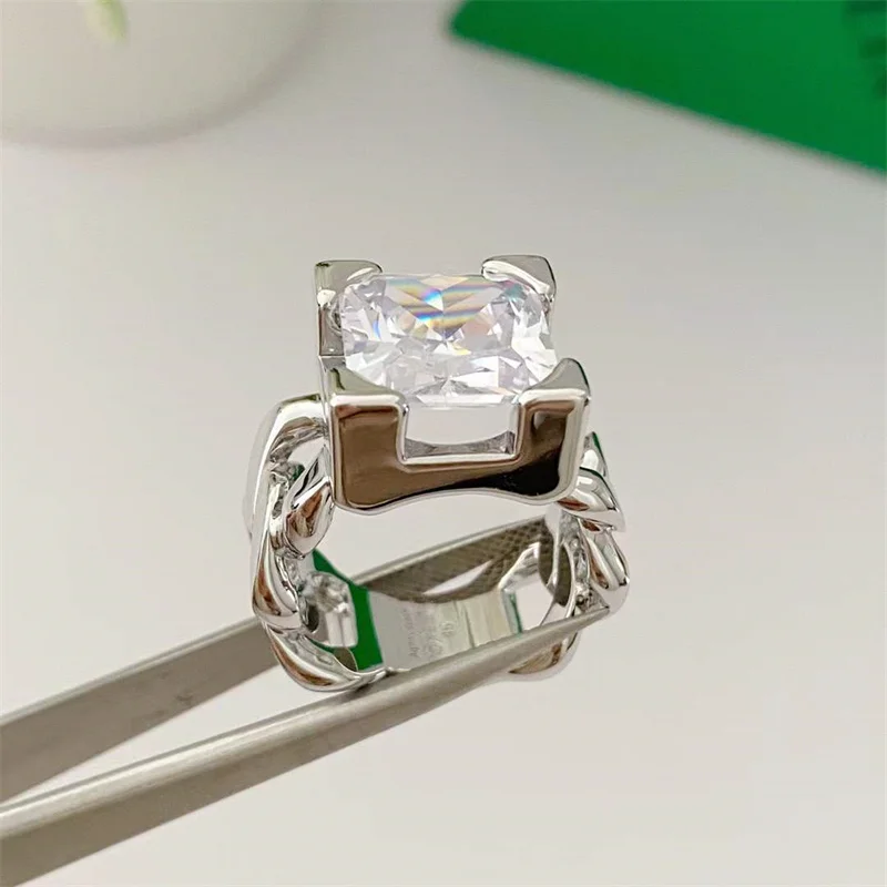 

Trend Famous Brand Designer Exaggerated Glass Square Big Silver Chain Ring FOR Women Men Luxury Jewelry Runway Goth Boho