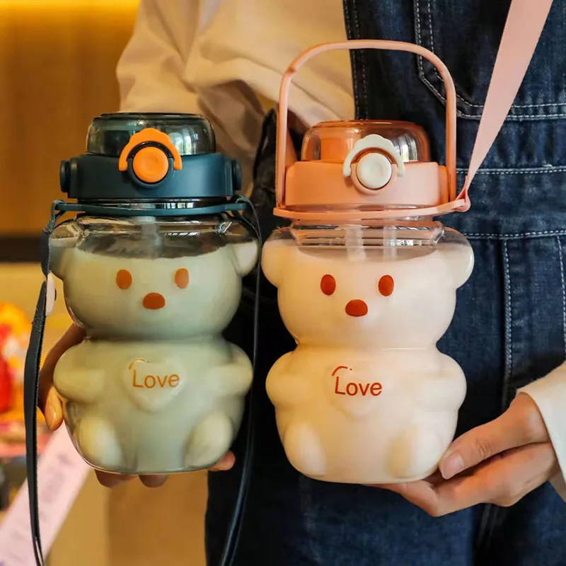 

Kawaii1000 мл медведь бутылка для воды для детей взрослых пластиковый портативный молоко чай школьная деталь с соломинкой ремешок BPA бесплатно