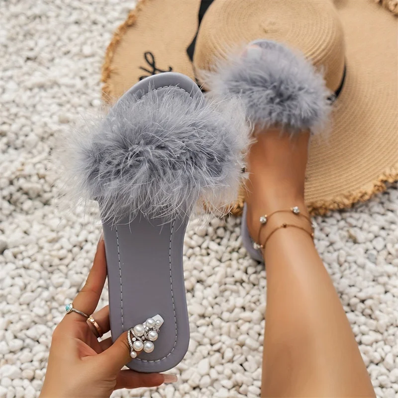 

2023 New Style Plus Size Flat Feather Mules Women Fashion Furry Slide Slippers Ladies Open Toe Outdoor Slip-on Sandals