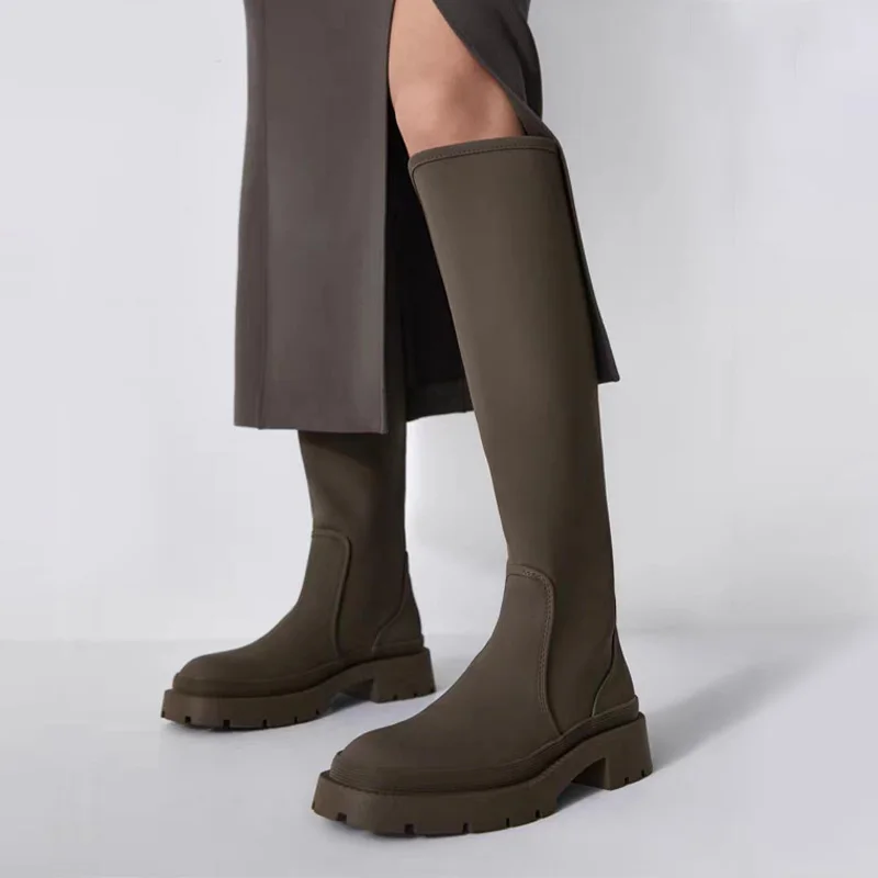 

Классические женские сапоги на толстой подошве, сезон осень-зима 2022, теплые сапоги до колена, модные женские плюшевые сапоги на массивном ка...