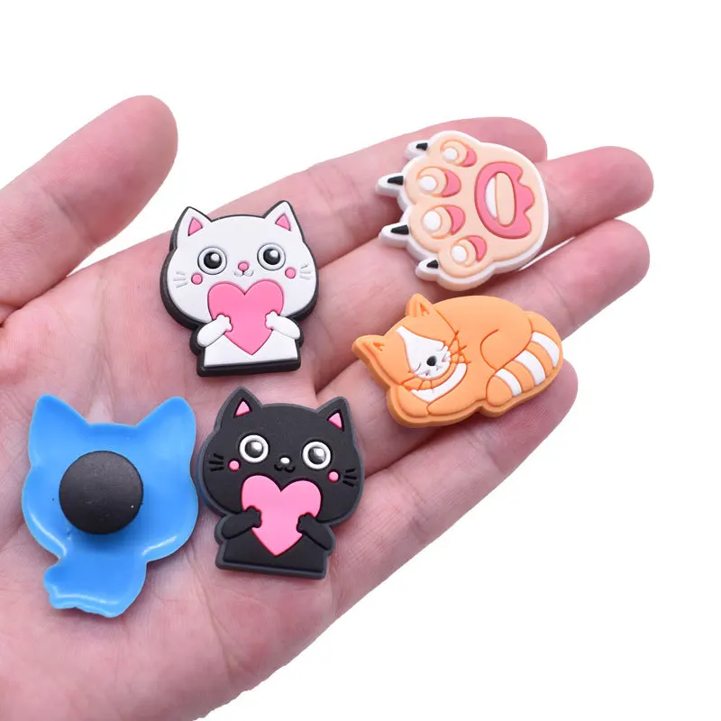 25Pcs/Set PVC Cute Cat Shoe Accessories Boys Girls Garden Shoe Buckle Decorations Fit Sandals Wristband Croc Jibz Charm