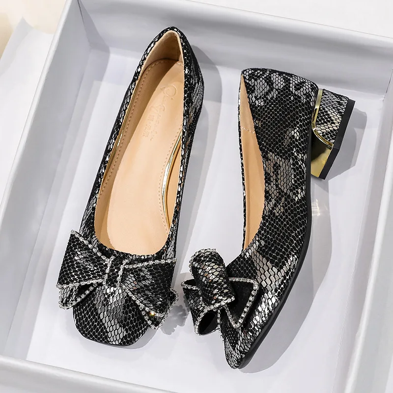 

Women Pumps 3cm Med Heel Square Toe Imitation Snake Skin Print Bling Bow Knot Soft Soles Slip on Office Lady Dress Shoes 588-1