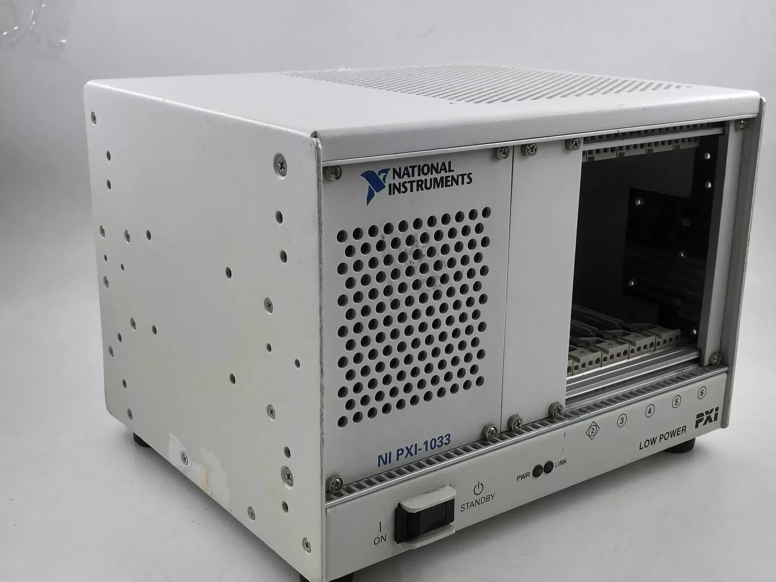 Фото National Instruments NI PXI-1033: Проверено, прошло тестирование №4