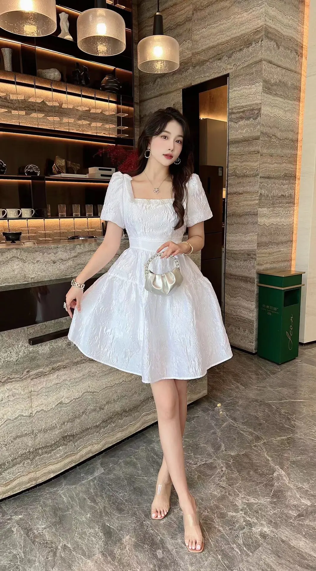 

2023 spring and summer women's clothing fashion new Square collar dress 0526