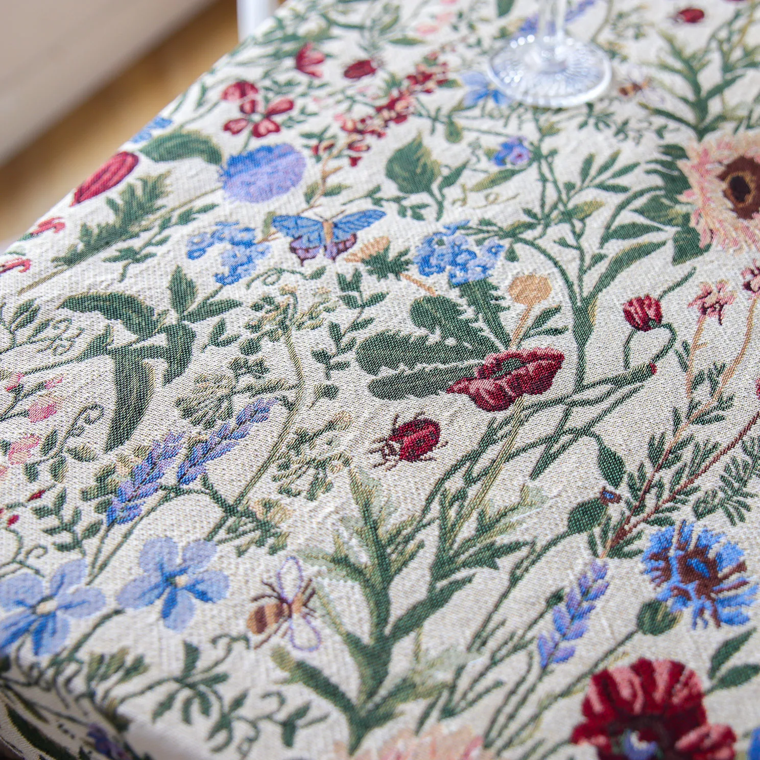 

Цветная льняная скатерть YMQY