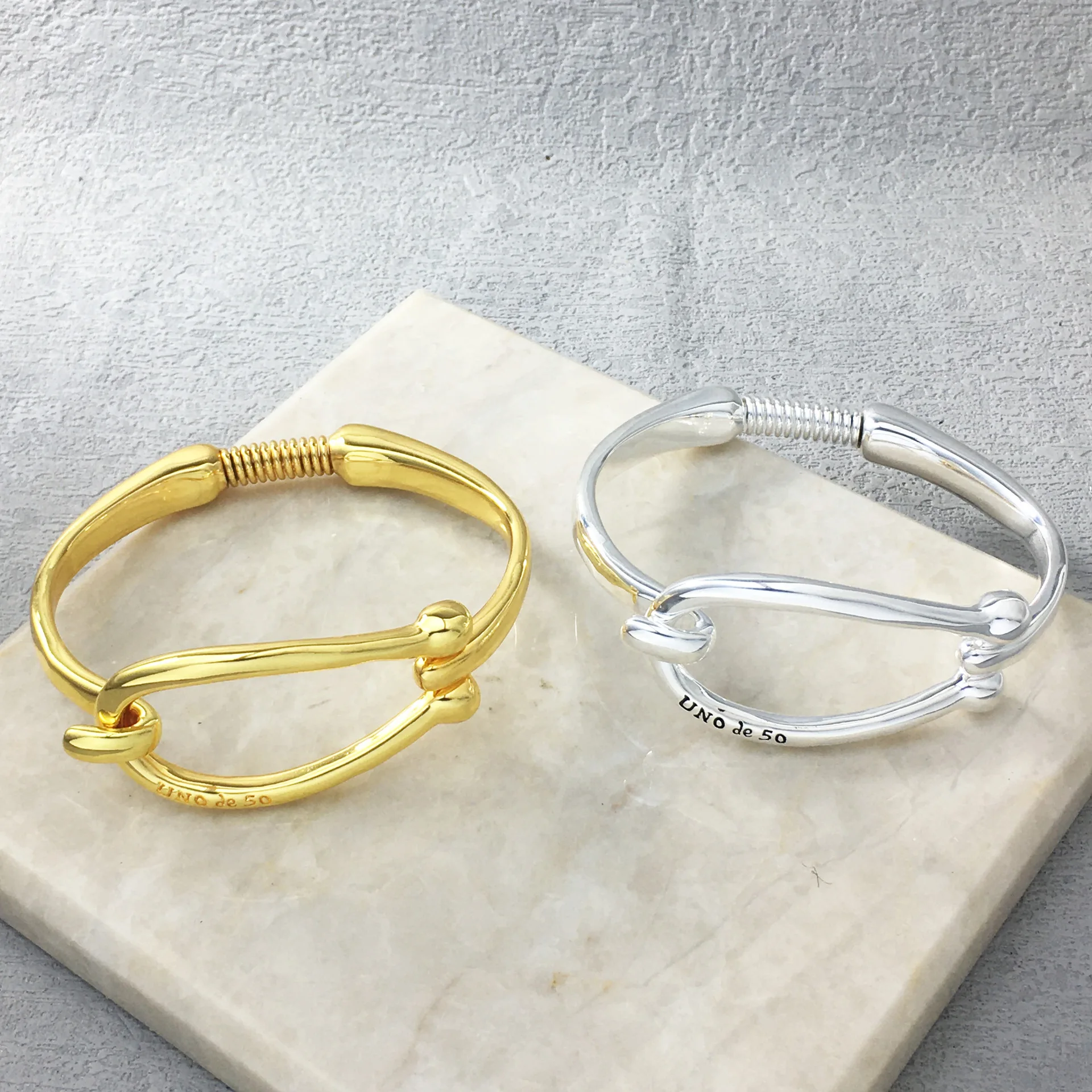 Ювелирные изделия Unode50 2024 нишевый повседневный стиль серебряный браслет с