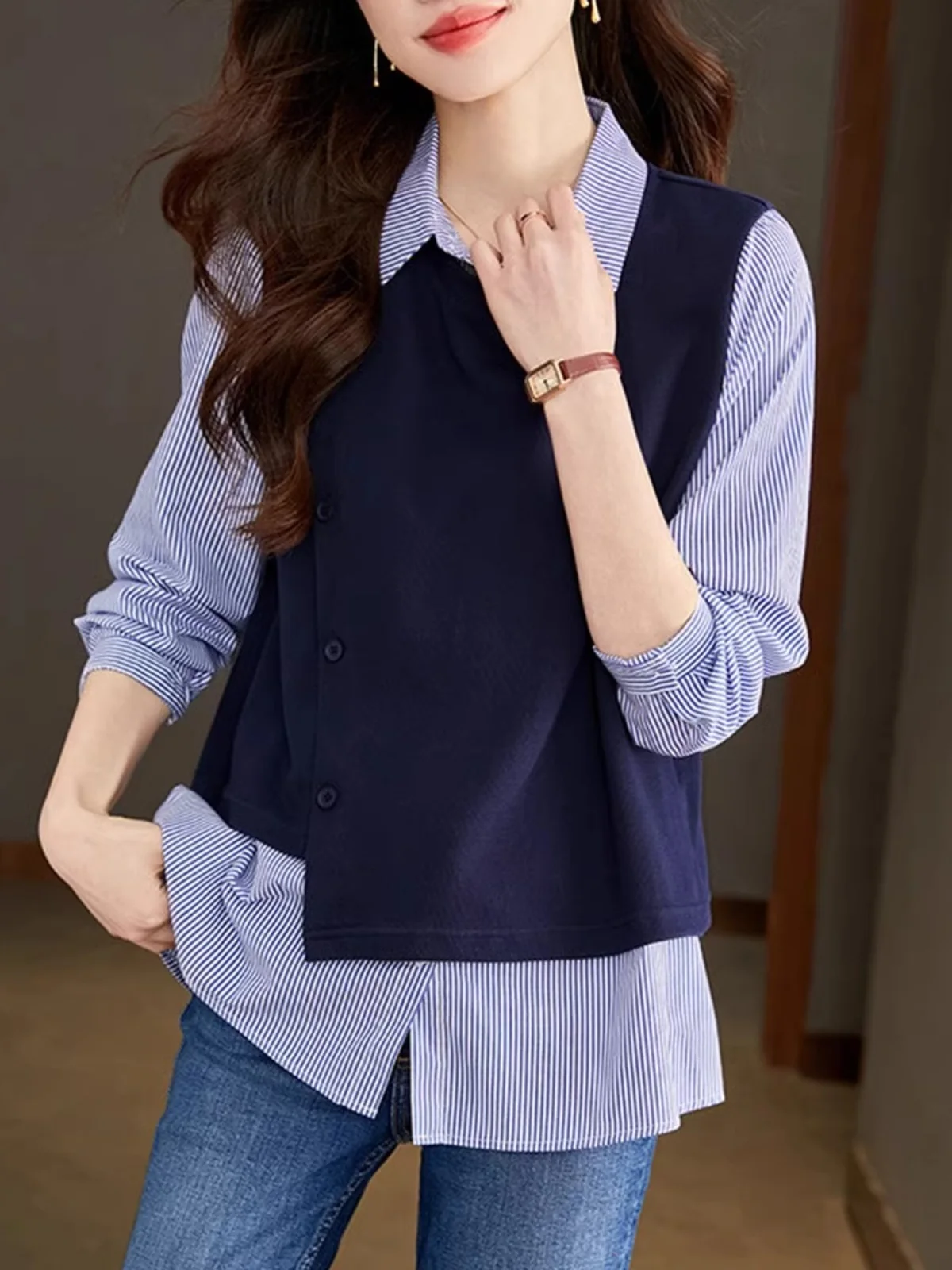 Распродажа сбор утечек ~ Прилавок из шкафа Элегантные универсальные рубашки в