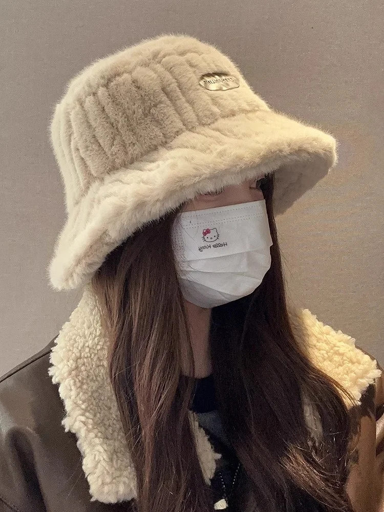Зимняя плюшевая рыбацкая шапка женская новинка 2024 универсальная с флисовой