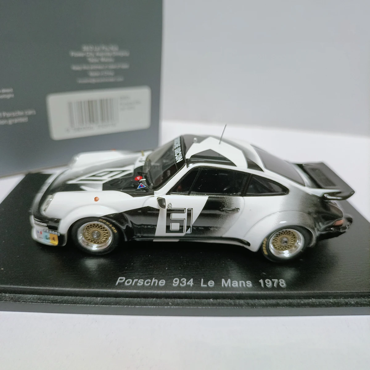 Фото Модель Spark в масштабе 1:43 из смолы # Коллекционная модель гоночного автомобиля Porsche 934 LeMans 1978 года, 61 шт., классика, ностальгия, подарок для взрослых, сувенир, статическая модель для демонстрации №2