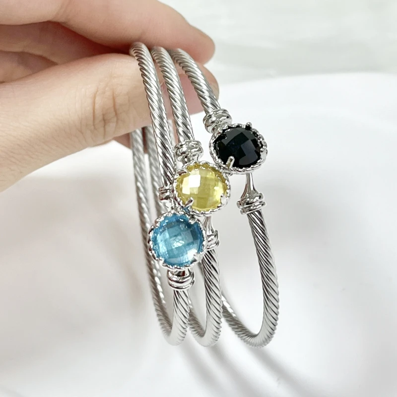 

Браслет из серебра пробы с аметистом и бриллиантами