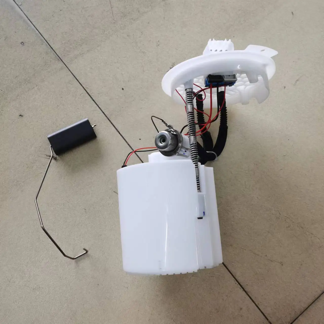 

Electric Fuel Pump Assembly F01R00S296 For 10-13 Chevrolet Cruze GMW22P-POM-C3 OE NUMBER 13584225