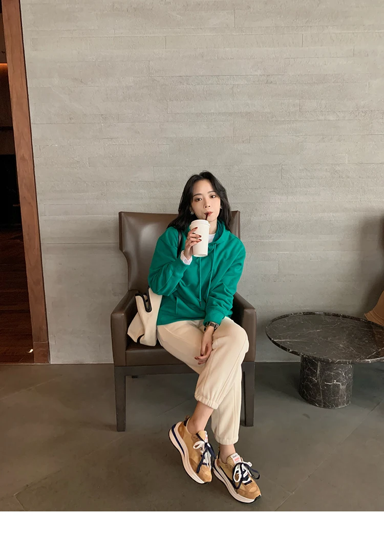 

Round neck bottoming shirt women's design sense niche slim fit slim T-shirt long sleeves with short tops inside to show thin