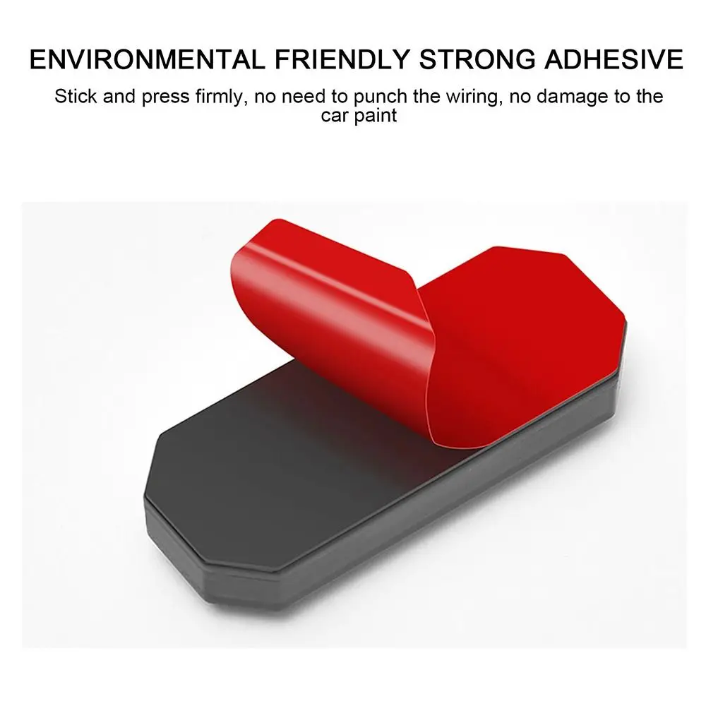 Мини-фонарь с имитацией заднего фонаря