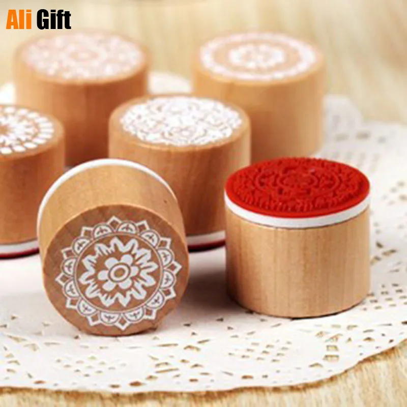 

3x3x2.5cm New 1pcs Korean Stationery Round Wooden Vintage Pattern Seal Lace Series (6 Styles) Stamps for Journaling Scrapbooking