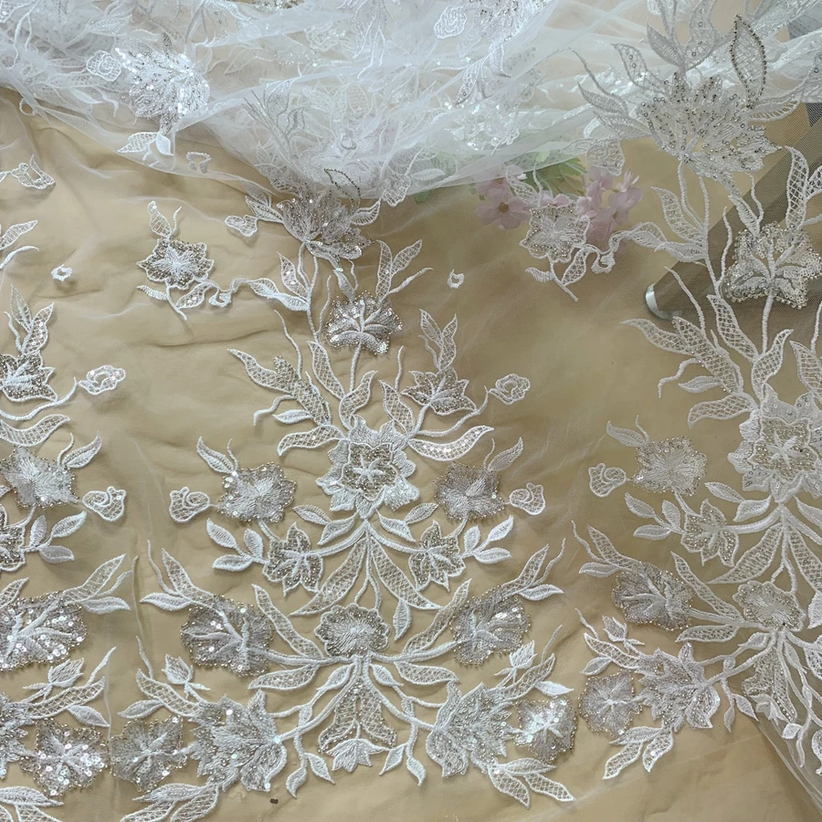 

Модная свадебная кружевная ткань, лазерное серебристое платье цвета слоновой кости с бисером, кружевная ткань шириной 130 см, продажа ярдов