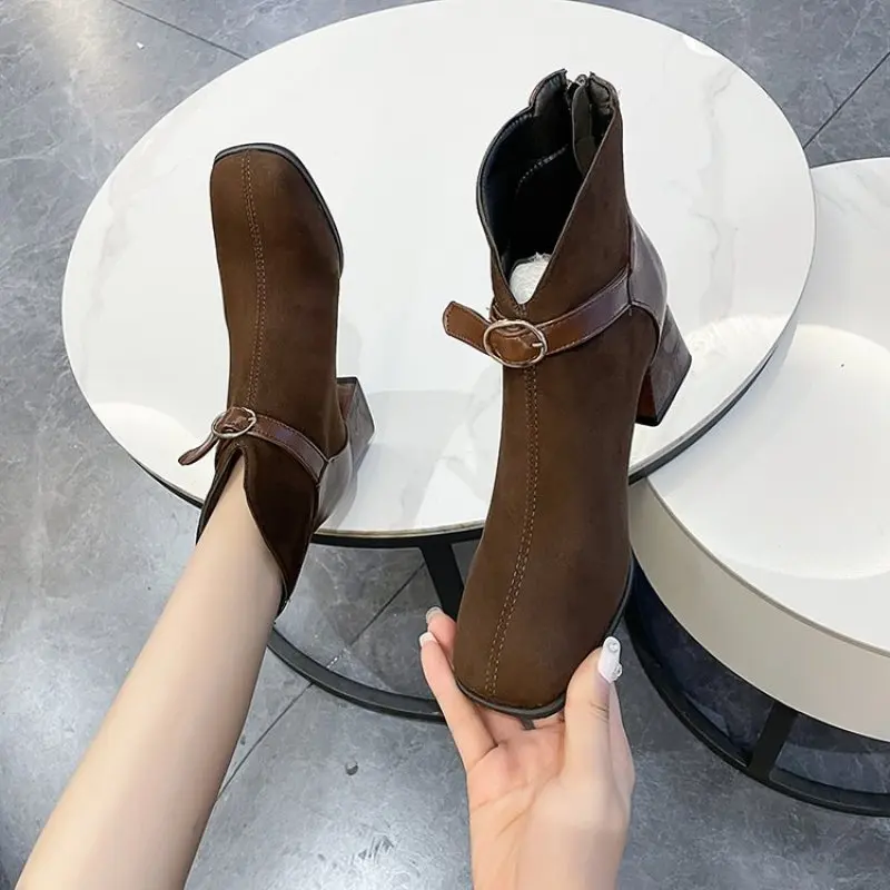 Женские ботильоны на массивном каблуке, черные повседневные ботинки челси из искусственной кожи с пряжкой, на высоком каблуке, с застежкой-молнией сзади, 40 цветов, для осени