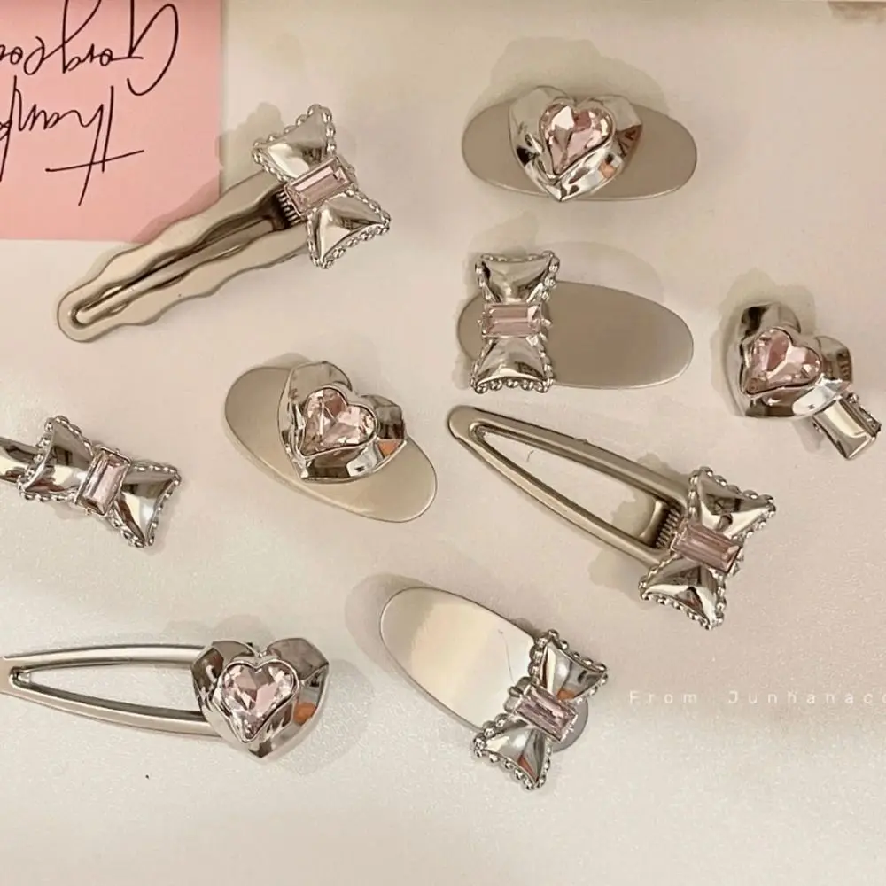 

Waterdrop Shape Crystal Bow Duckbill Hair Pin Sweet Small Oval Shape Hollow Silver Color Daily