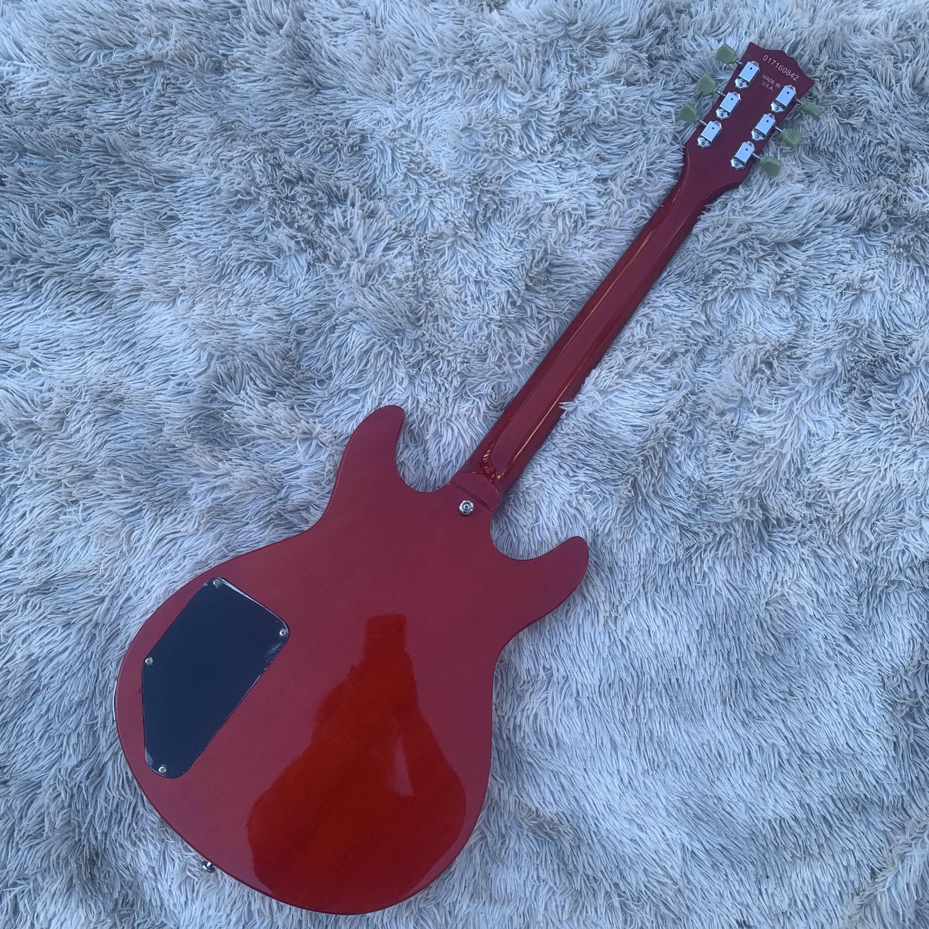 В наличии Дверная режущая гитара lp корпус и гриф из красного дерева