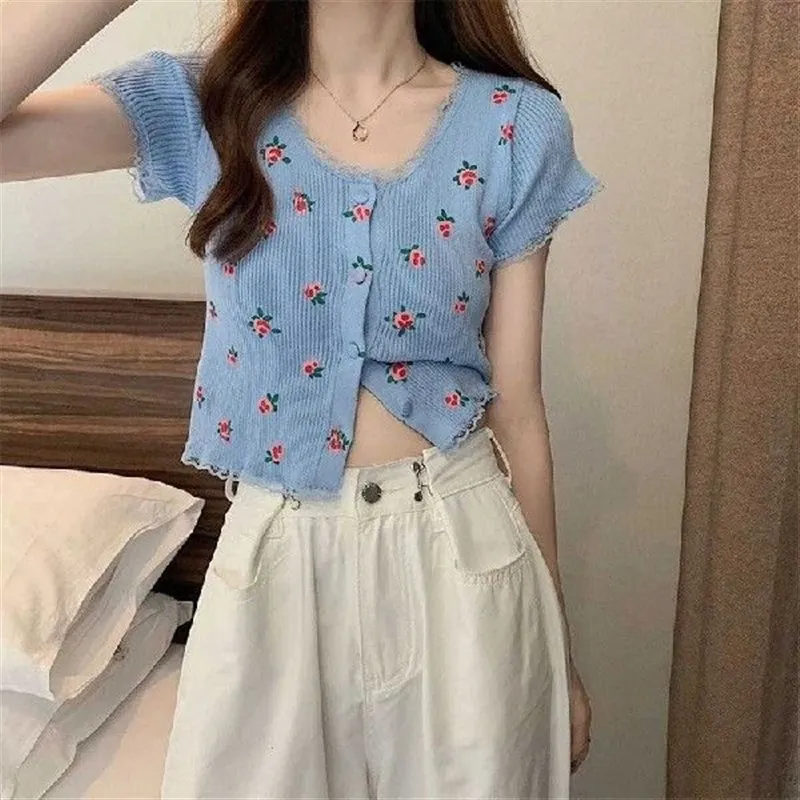 Summer Sweet Retro Floral Short Sleeved Knitted T-shirt