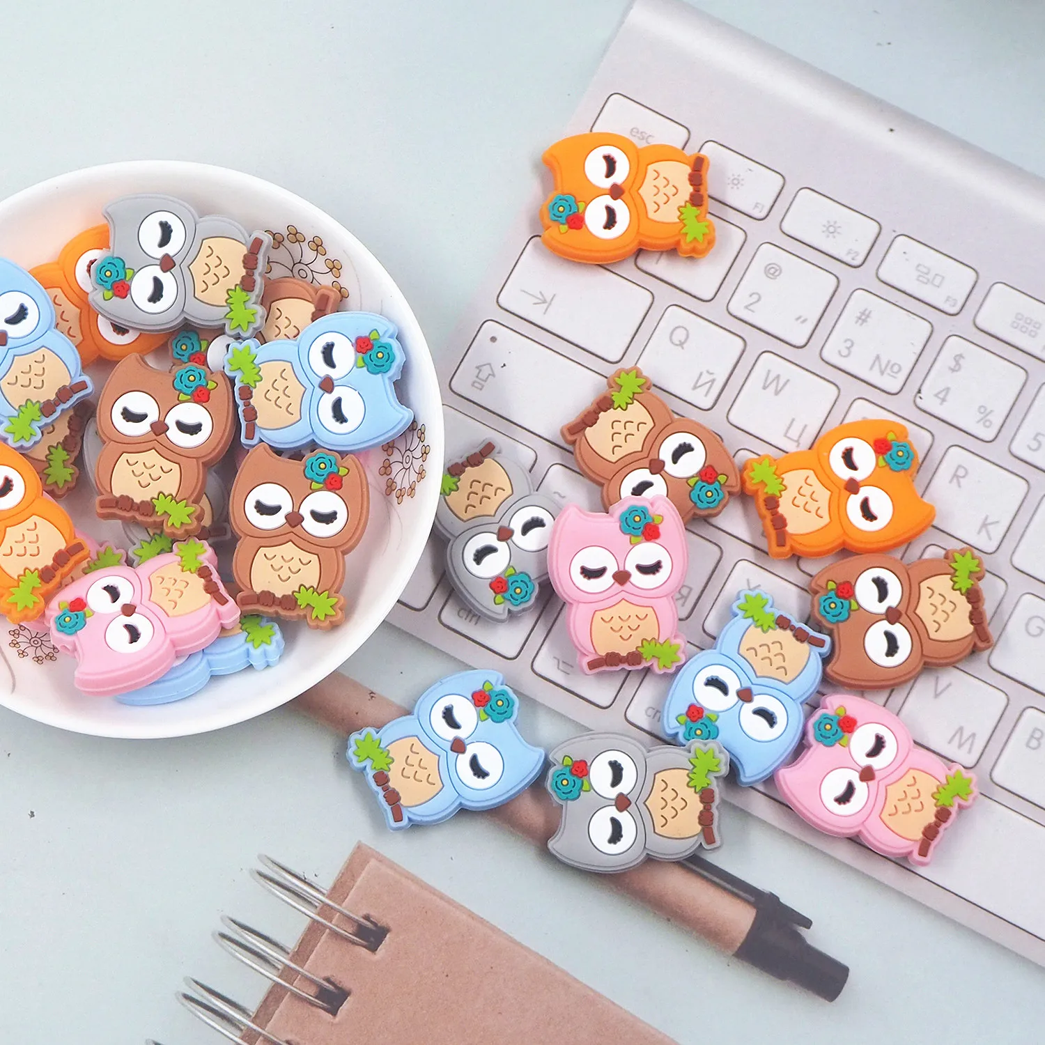 

Chenkai 50PCS Owl Silicone Focal Beads For Beadable Pen Silicone Charms for Pen Keychain Making Animal Silicone Character Beads