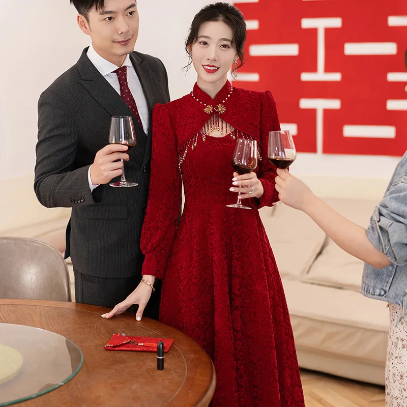 

Chinese Traditional Bride Clothes Wind Red Evening Gown Classic Wedding Dress Female Gown Slim Cheongsam Robe for Toast Dress