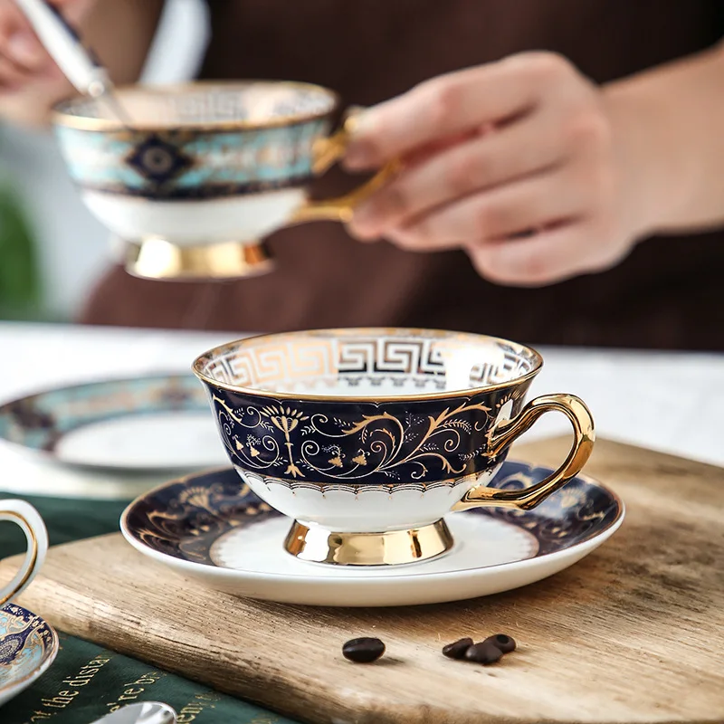 

New Year Gift Christmas Gift English Style Bone China Coffee Cup And Saucer High Grade Porcelain Coffee Set Tea Cup And Saucer