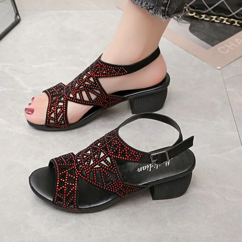 

Женские босоножки, летние новые Босоножки с открытым носком на высоком каблуке, модные босоножки с полым украшением, на массивном каблуке, сандалии для женщин