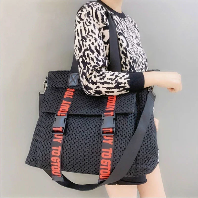 

2024 New Black Mesh Women's Totes Bag Female Big Travel Portable Shoulder Diagonal Fashion Large Capacity Women Handbags