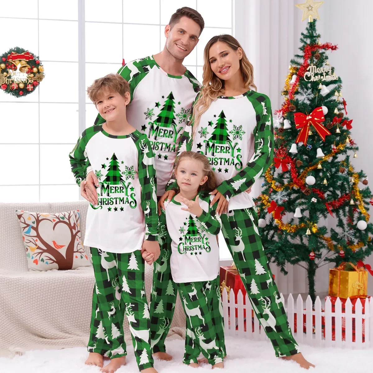 

Mommy and Me Clothes Christmas Family Look Pajamas Set Parent-child Baby Dog Matching Outfits Soft Loose Sleepwear Christmas Pjs