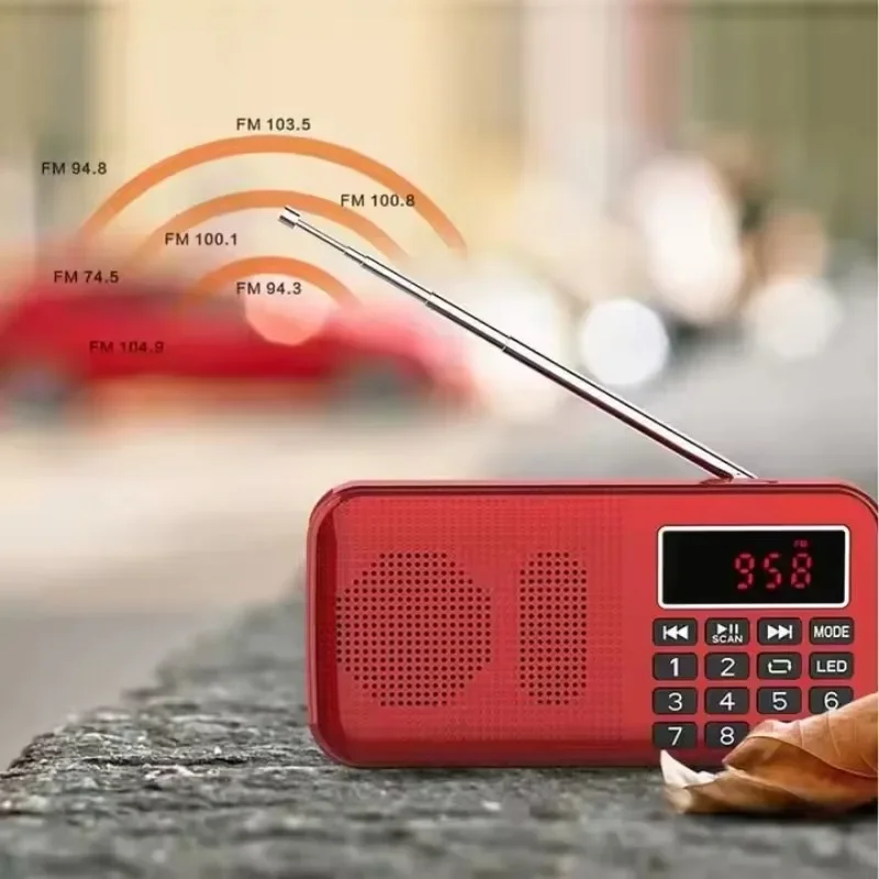 L-558 Двойная TF-карта с двумя батареями FM-радио USB AUX Светодиодный фонарик