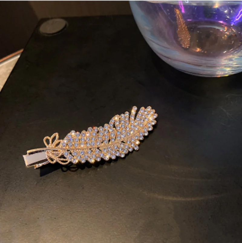 

Minar Trendy Bling Bling Rhinestones Feather Hair Clip for Women Ladies Golden Alloy Hollow Out Headwear Korean Hair Accessories