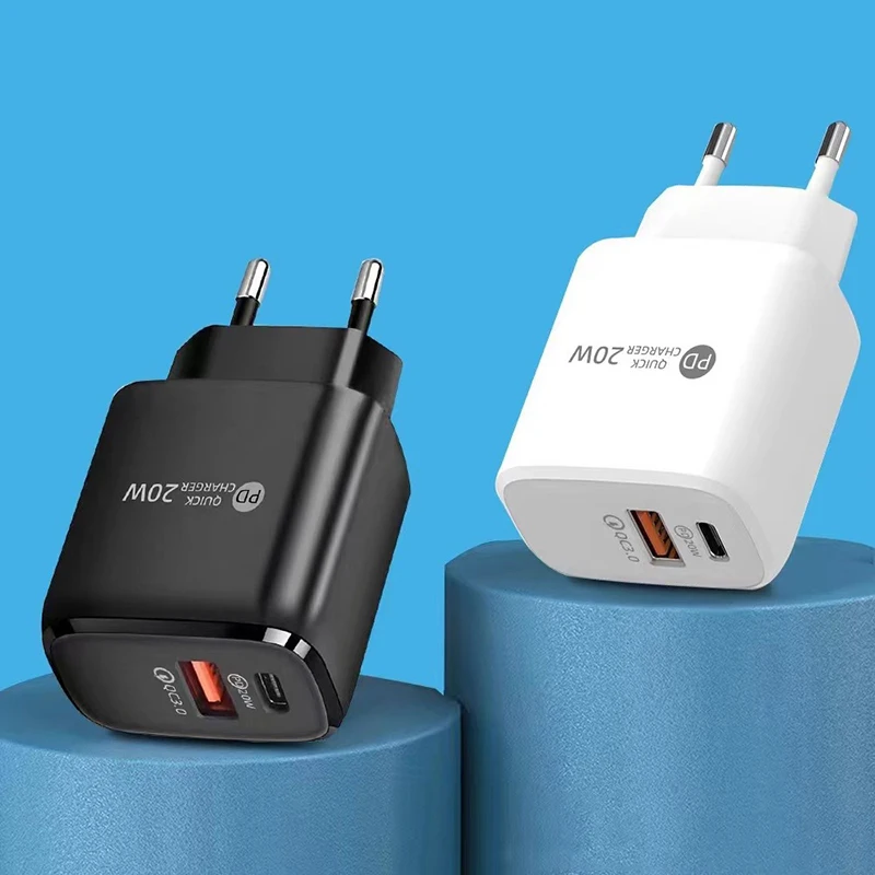 Зарядное устройство с двумя портами USB Type-C и поддержкой быстрой зарядки 20 Вт