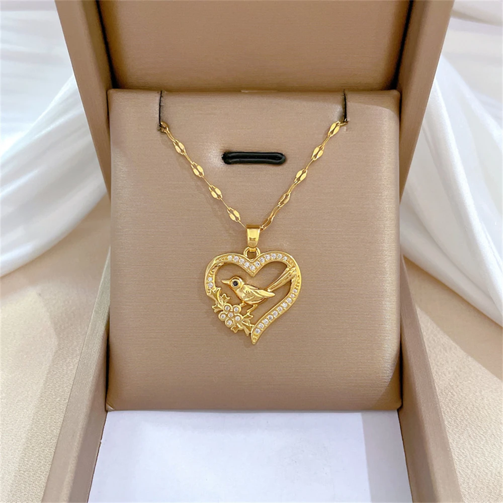 

PTQASP Luxury Heart Bird Pendant Necklace for Women Sparkling Zircon Exquisite Jewelry Romantic Day Love Commemorative
