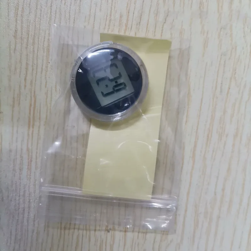 Универсальные водонепроницаемые мини-часы на клейкой основе с цифровым дисплеем