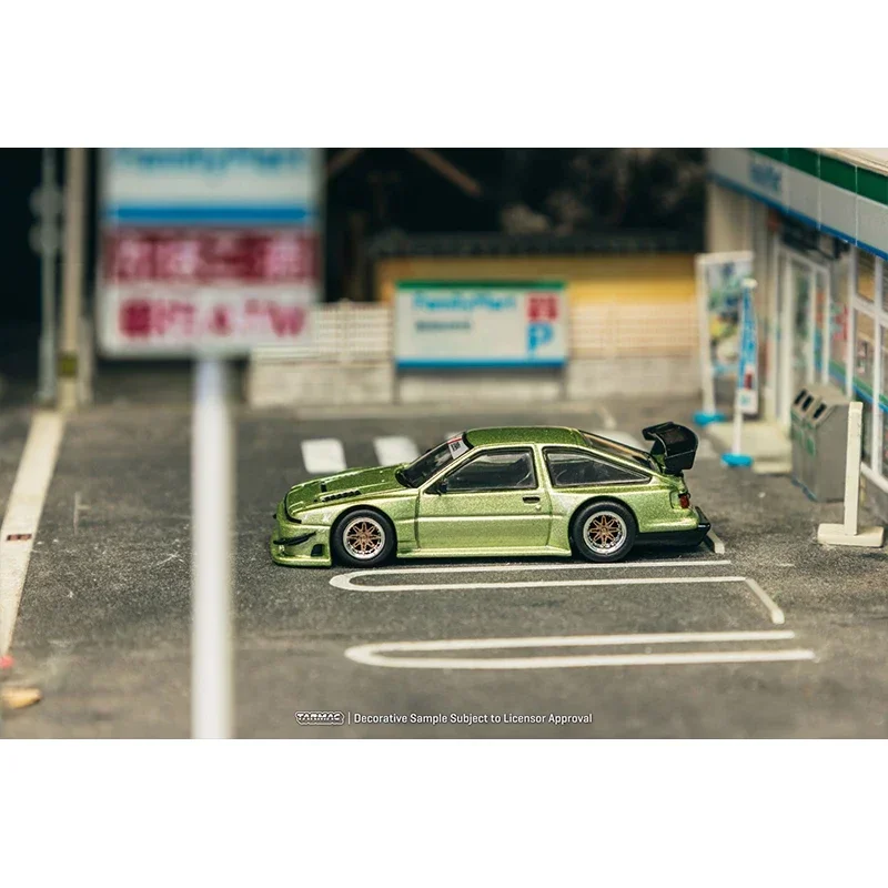 Tarmac Works 1:64 Toyota Sprinter Trueno AE86 Widebody Зелёная
