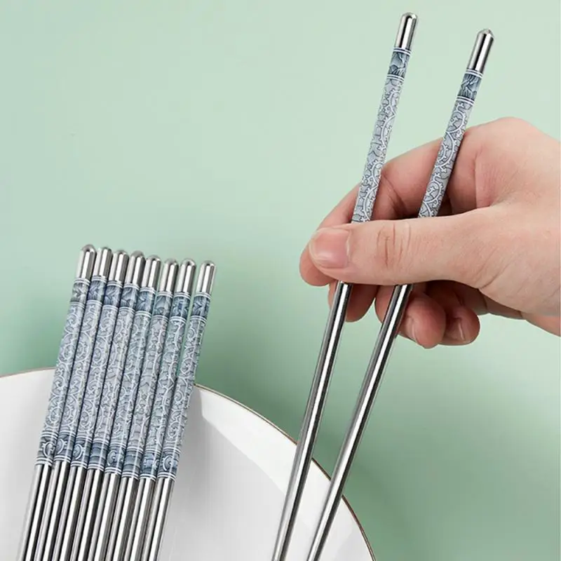 

New Household Stainless Steel Chopsticks Set Adult Reusable Chopsticks Non-slip Chopsticks Tableware Kitchen Tools