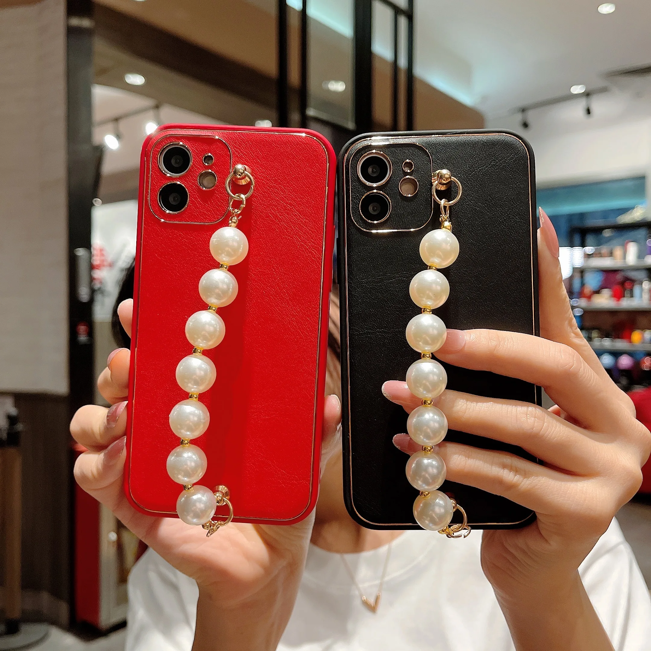 

Подходит для iPhone 12 новый роскошный популярный кожаный + жемчужный браслет Модный атмосферный осенний чехол для телефона