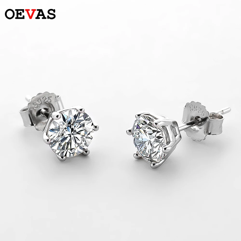 

Женские серьги-гвоздики из серебра 925 пробы, 1 карат