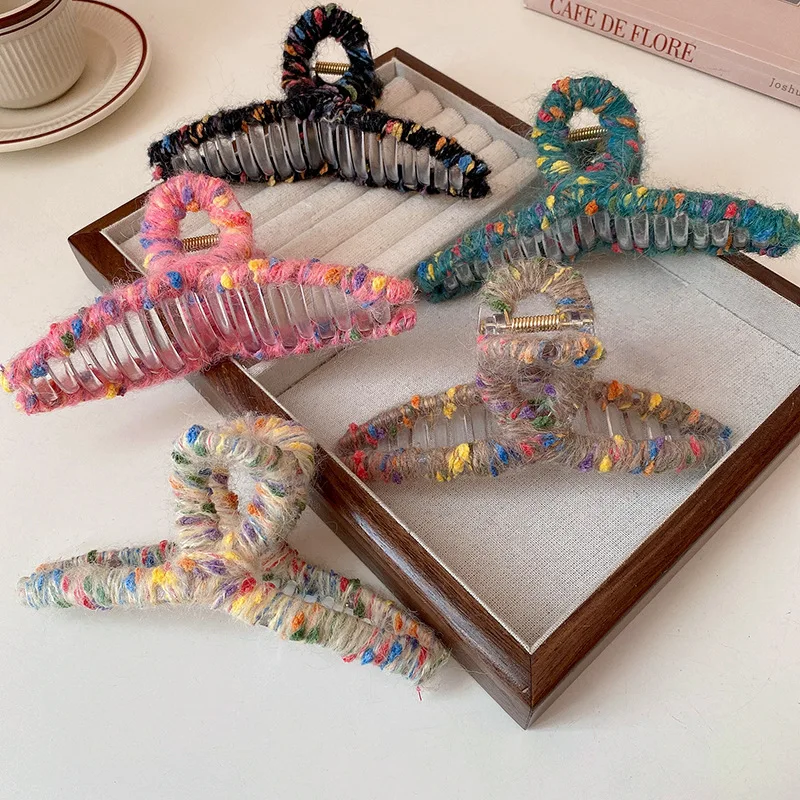 

New Autumn/Winter Girl Color Wool Winding Cross Grip Clip Korea Fresh Sweet Shark Clip Hairpin High-grade Hair Accessories Women