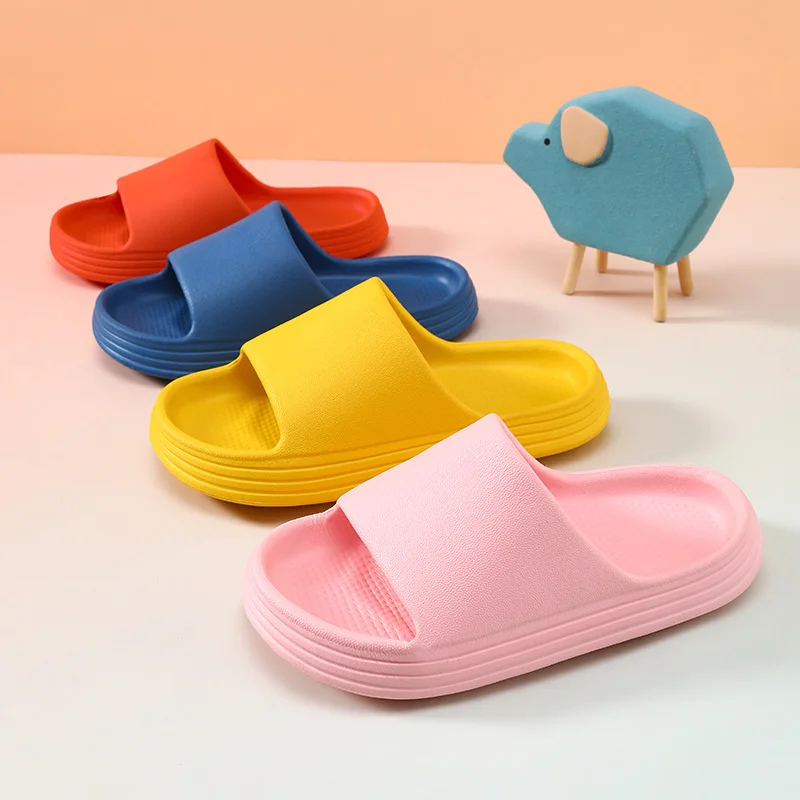 Kids Cloud Slipper Summer Water Shoes Toddler Sandals Soft Thick Sole Indoor Bathroom Home Solid Slippers Baby Bear Flip Flop