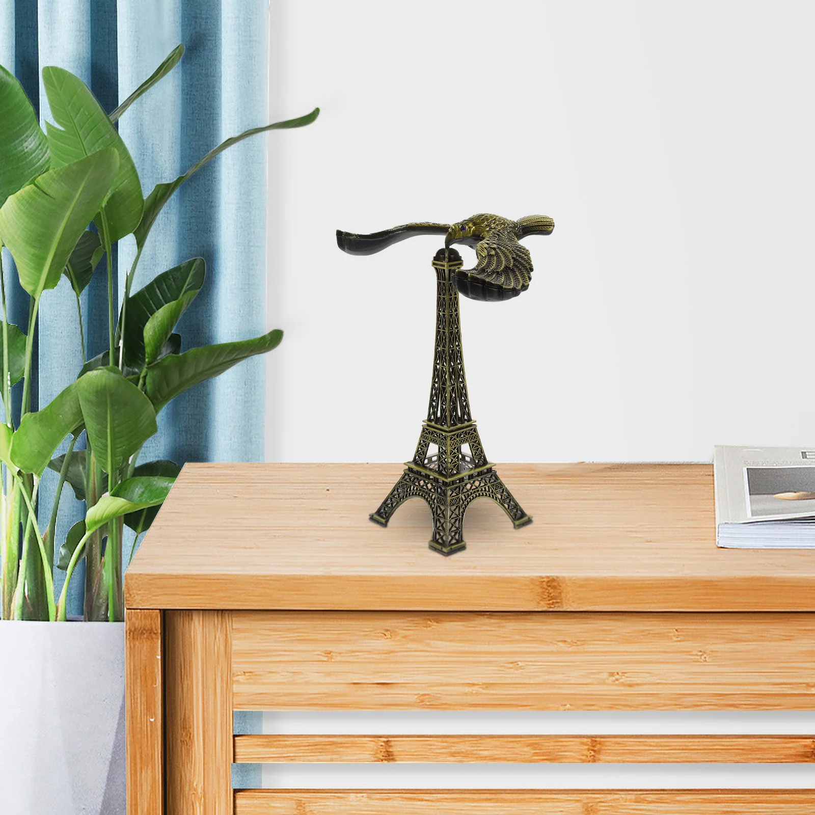 

Vintage Decor Table Adornment Gravity Balance Toy Anti Gravity Physics Toys Balance Bird Model Modern Home Decor