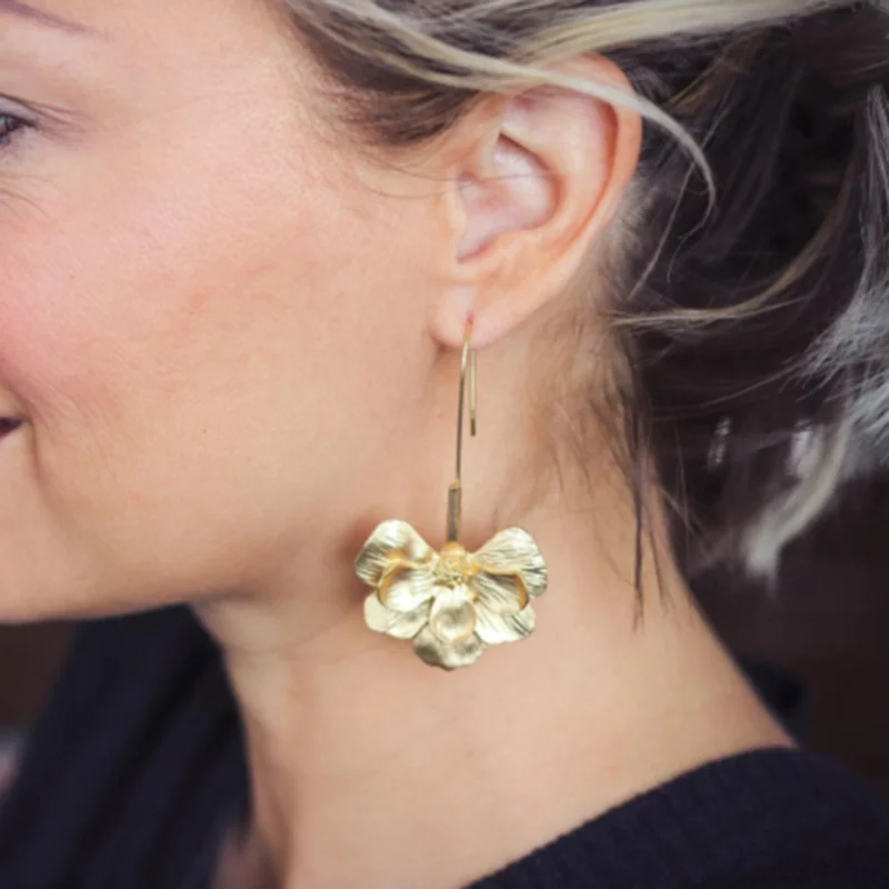 

Tocona Big Flowers Drop Earrings for Women INS Trendy Gold Alloy Metal Pretty Butterfly Dangle Earring Jewelry pendientes