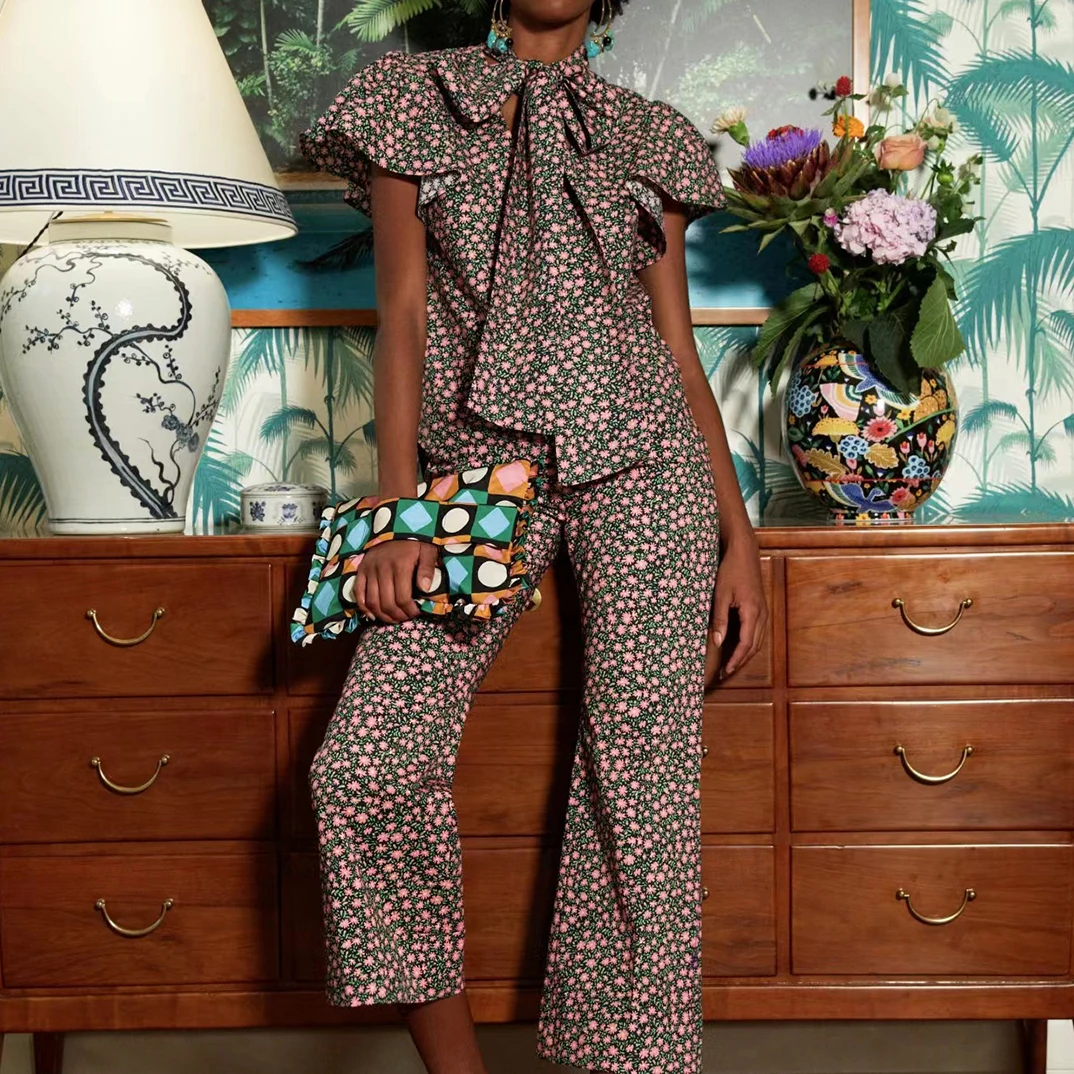 

2023 Top Quality Linen Yellow Floral Print All-matching High Waist Classical Shorts with Belt for Women