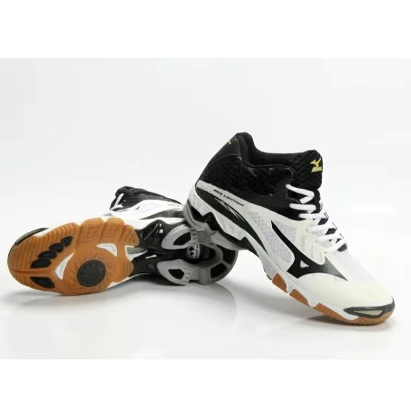 Продажа мужской спортивной обуви для бадминтона высокие спортивные кроссовки