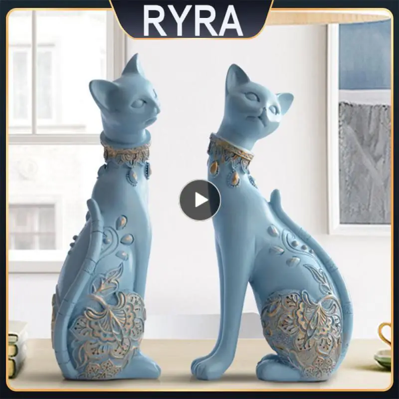 

Resin Tv Cabinet Decoration Texture Blue-white/blue Simple Nordic Classic Kitten Ornaments High-quality Tv Cabinet Ornaments