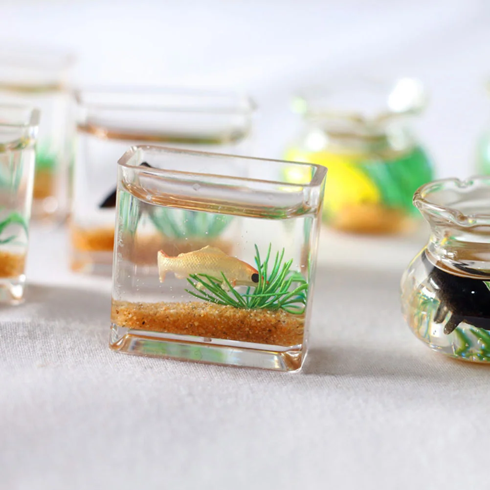 

10 Wear-resistant Miniature Tanks Desktop Tank Models Glass Bowls Decors