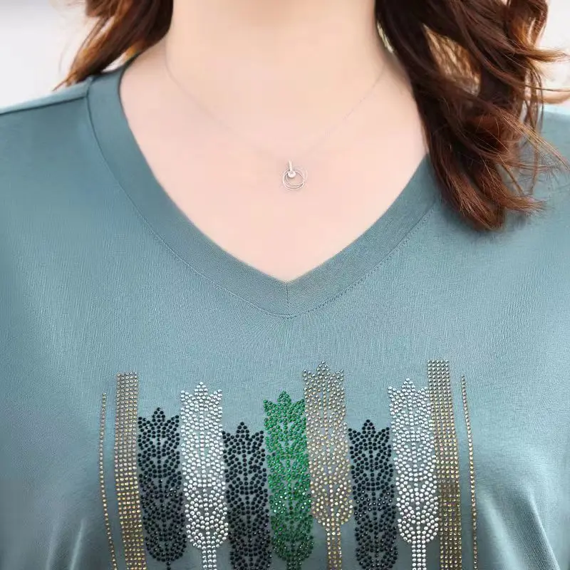 Casual Patchwork Pattern Hot Drill Three Quarter Sleeve T-Shirt Spring Summer Fashion V-Neck Loose Plus Size Pullover Women Tops