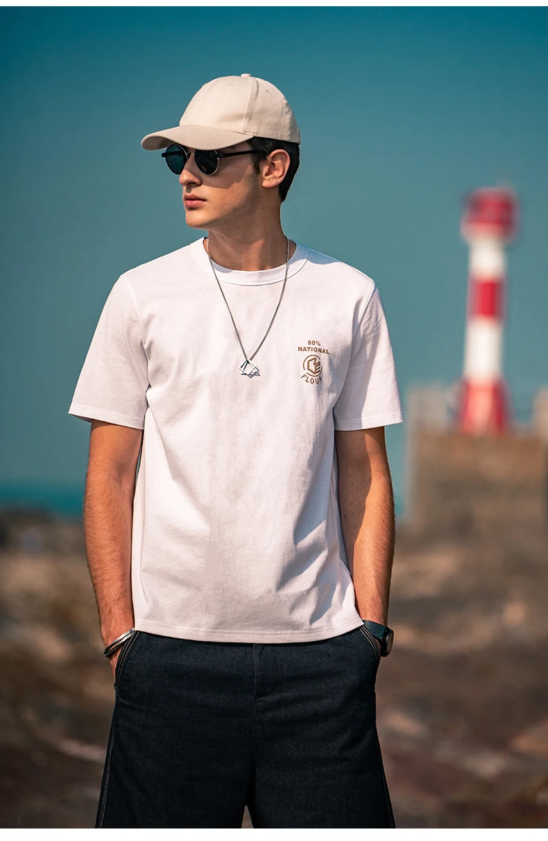 

Мужская летняя футболка с круглым вырезом и коротким рукавом